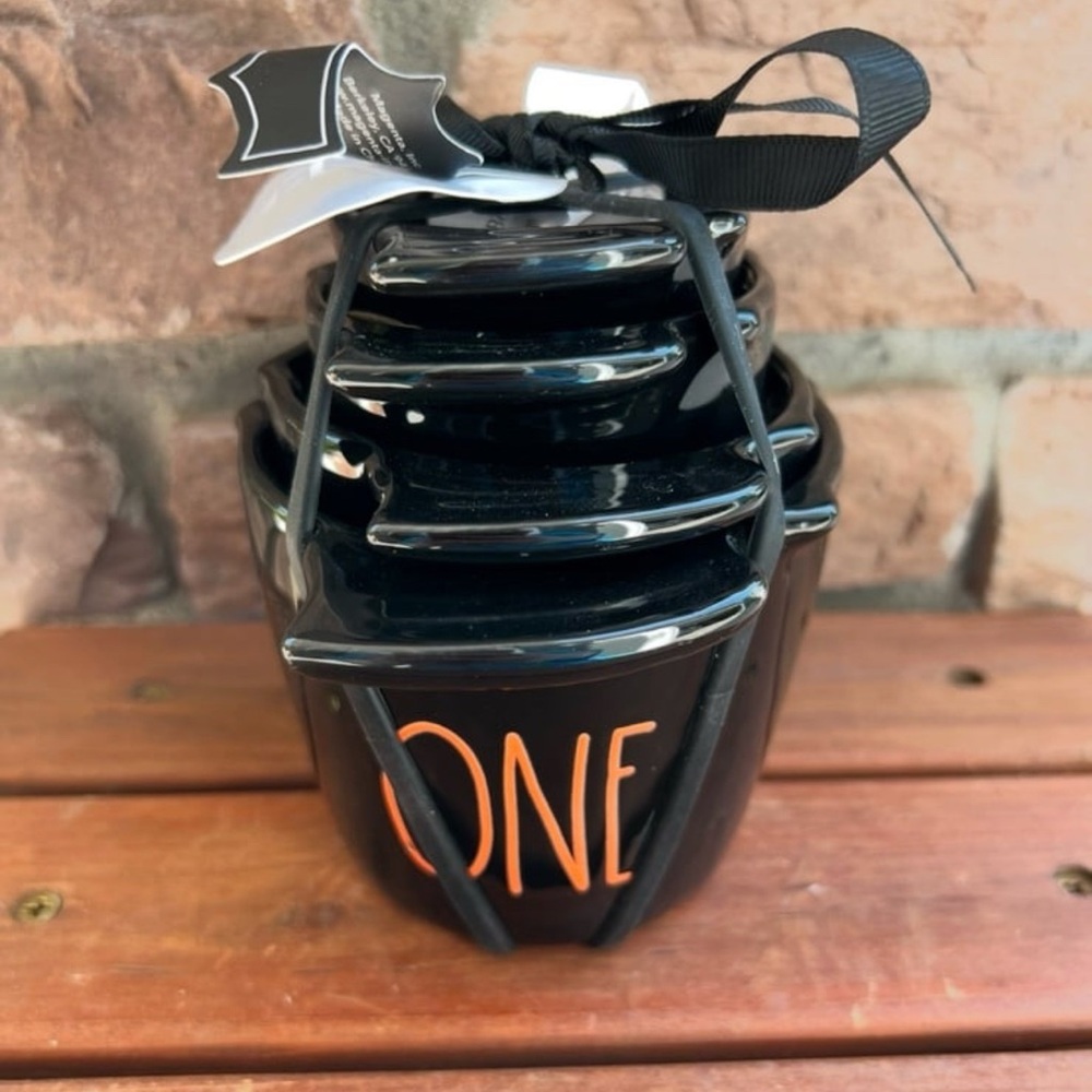 Rae Dunn Bat Measuring Cups